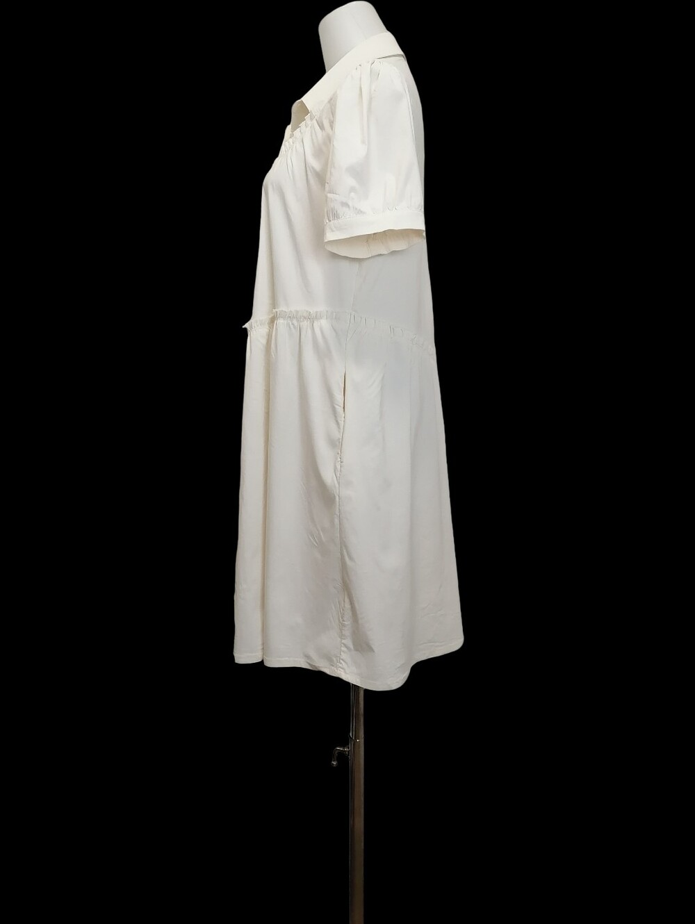 🌻🌻Lightweight Blanchedalmond Button-Down Tiered Shirt Dress - Picture 3 of 6